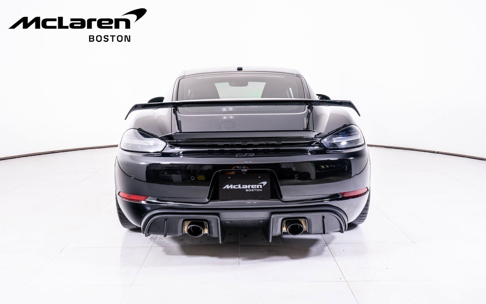 2021 Porsche Cayman GT4 photo 4