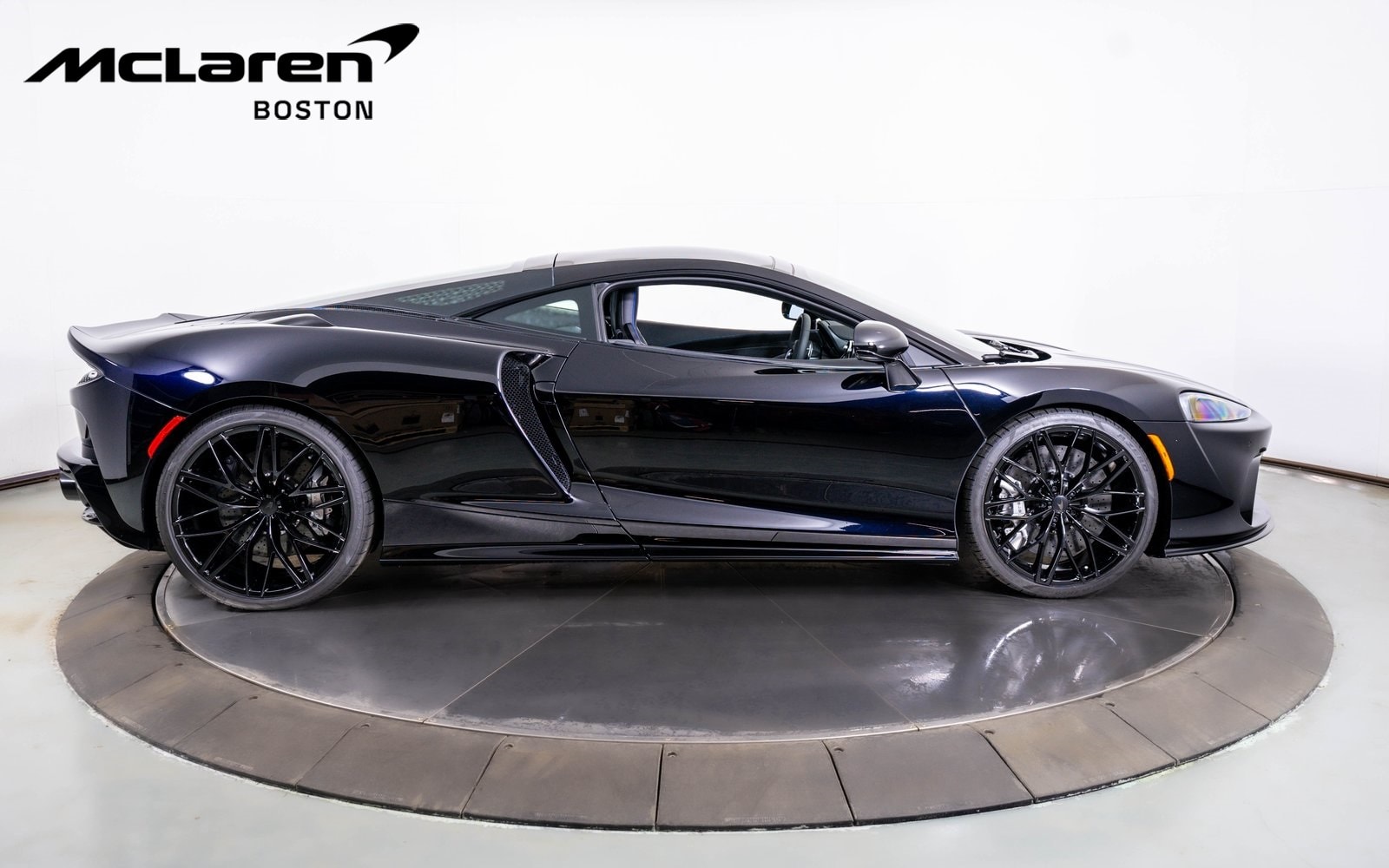 【大幅値下げ】BOSS McLaren Sport ブラックスニーカー 26cm 値下げ中 BOSS McLaren Sport ブラックスニーカー 26cm