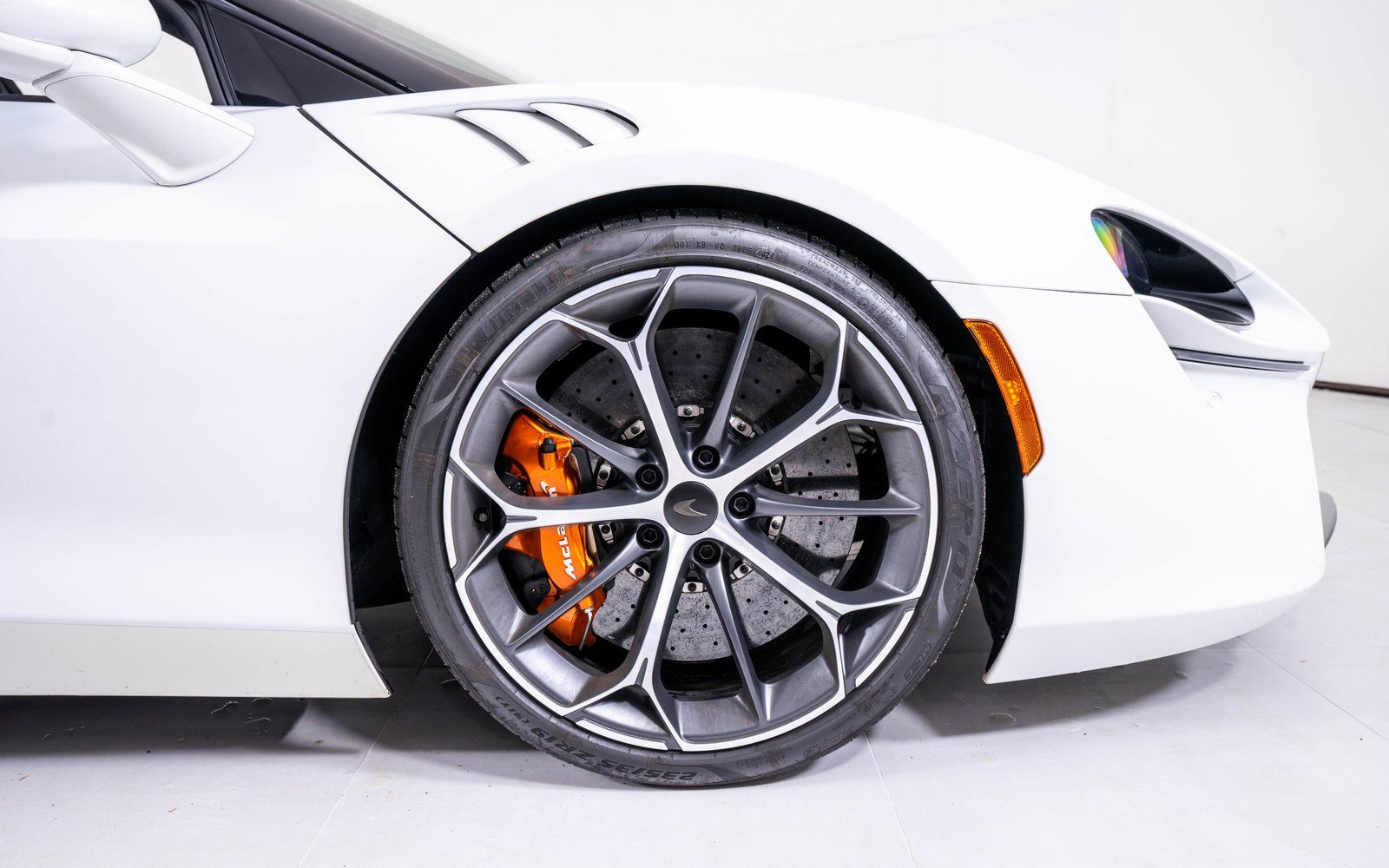 2025 McLaren Artura Performance - Photo 17