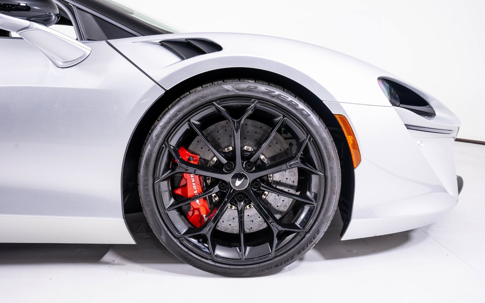 2023 McLaren Artura Performance - Photo 15