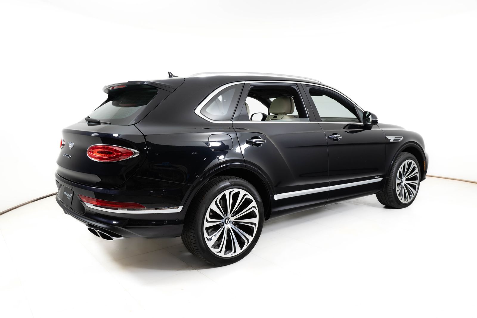 2025 Bentley Bentayga Azure - Photo 5