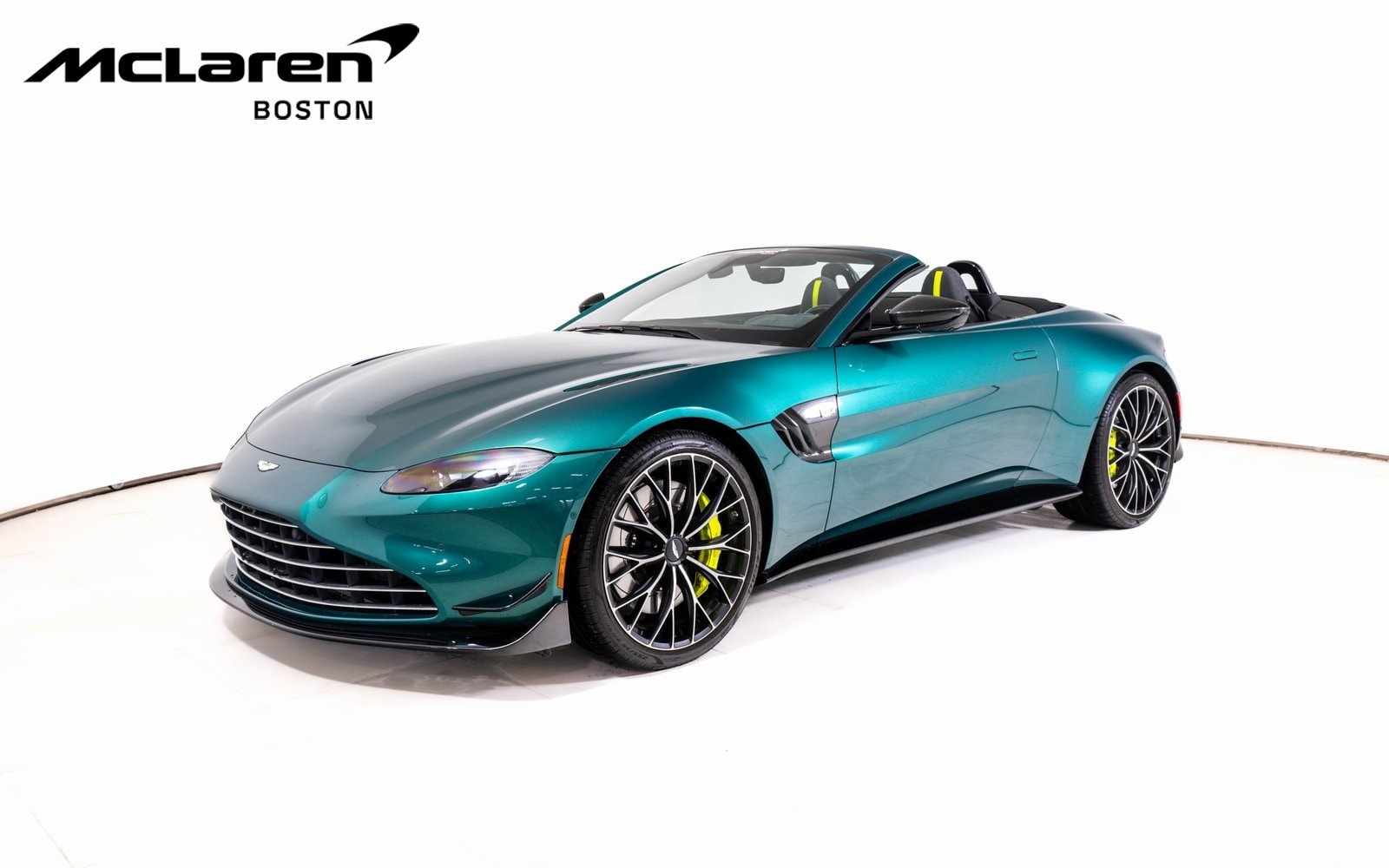 2023 Aston Martin Vantage F1's photo