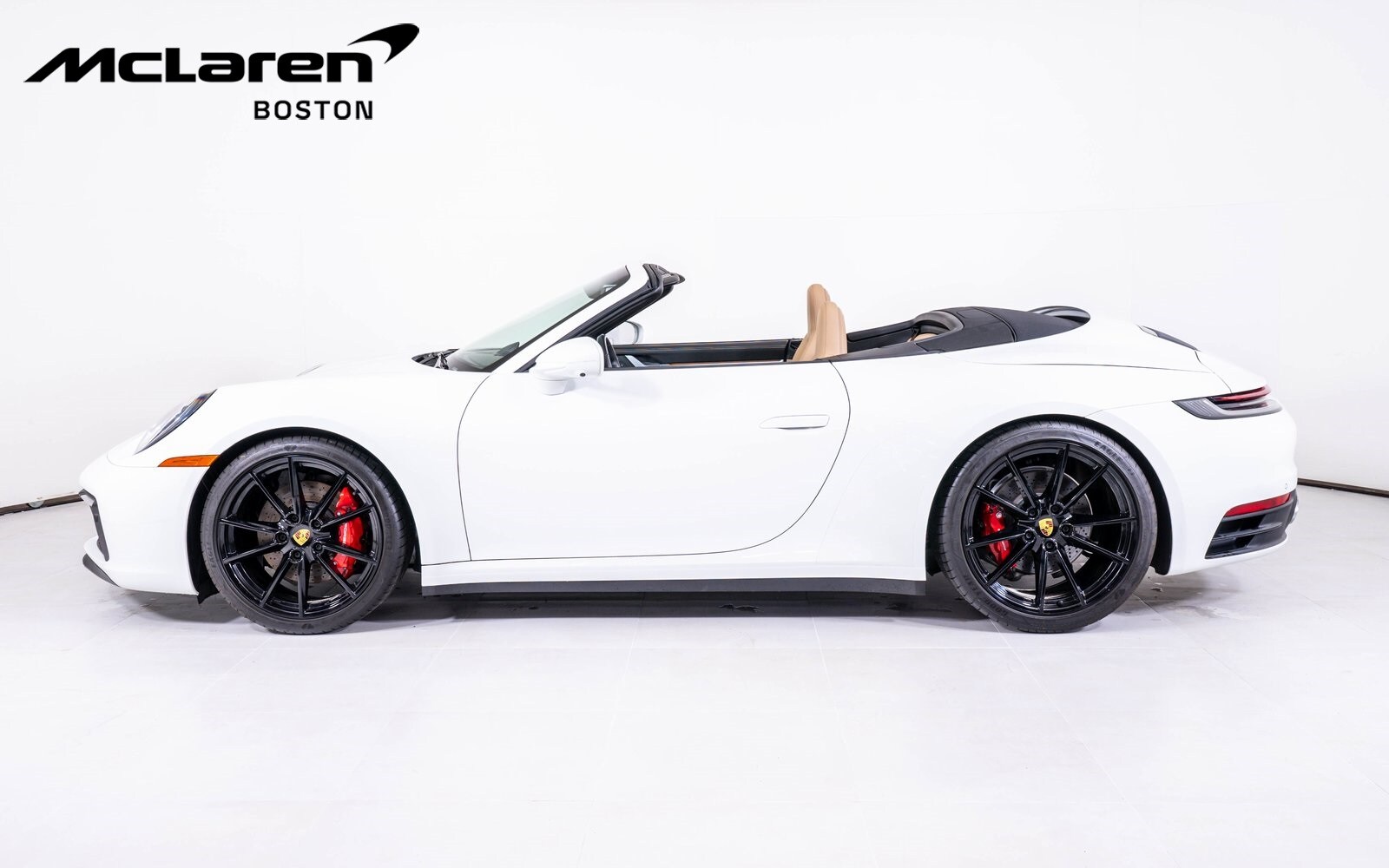 2022 Porsche 911 4S 4 GTS photo 2