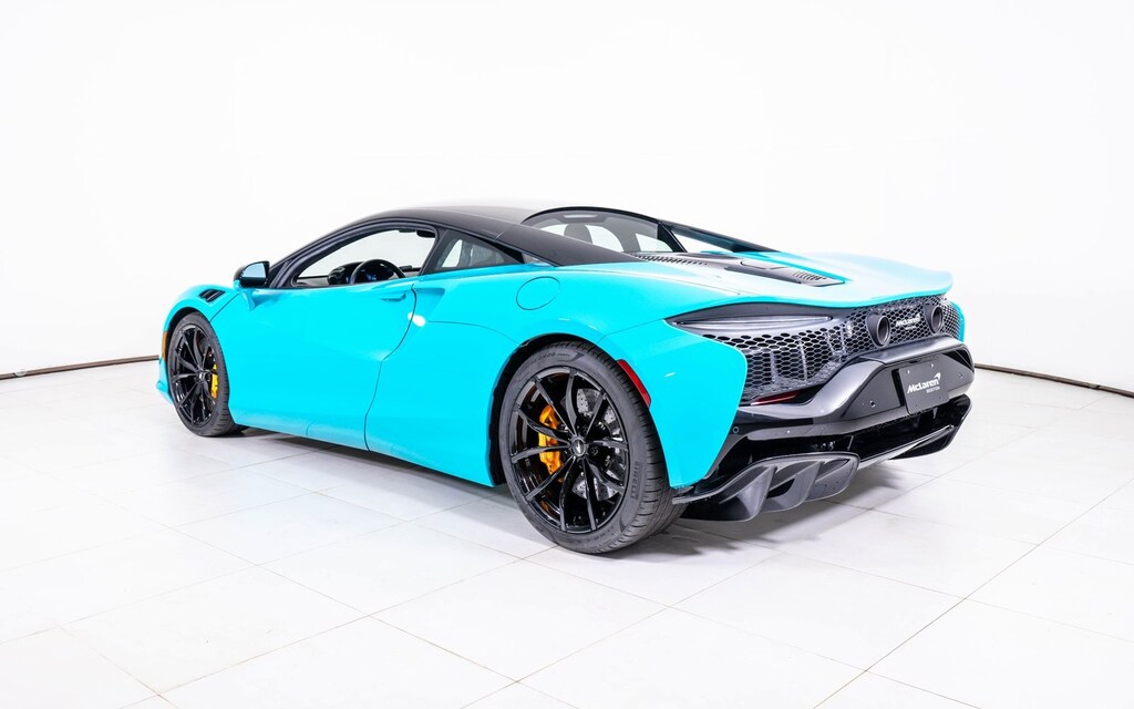 Certified 2023 McLaren Artura Coupe