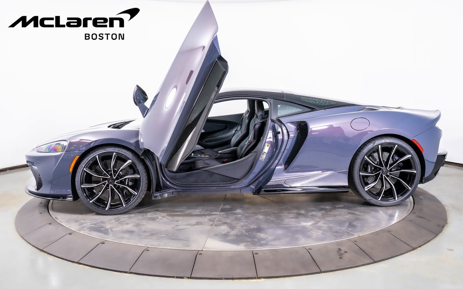 2025 Mclaren GTS photo 3