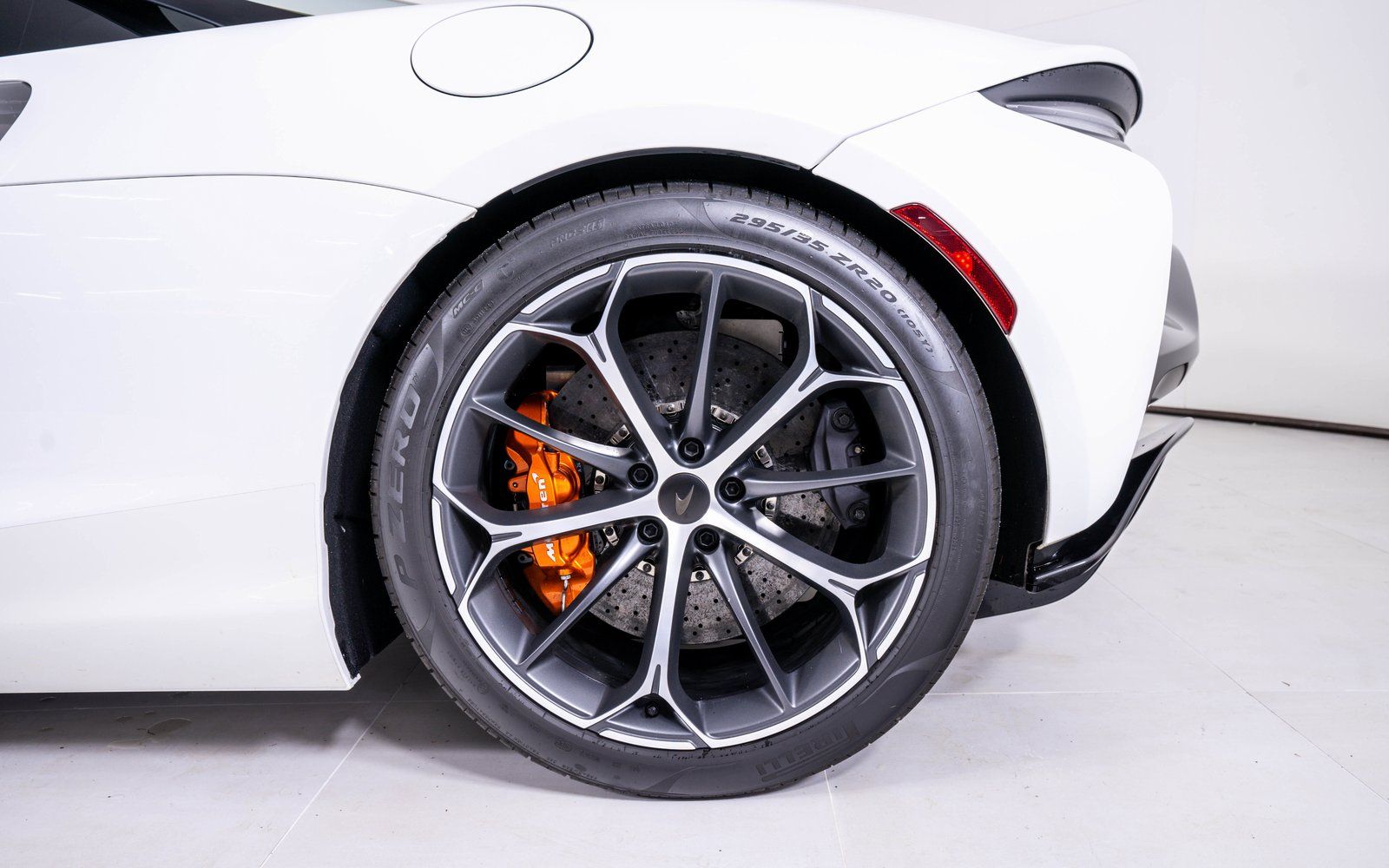 2025 McLaren Artura Performance - Photo 15