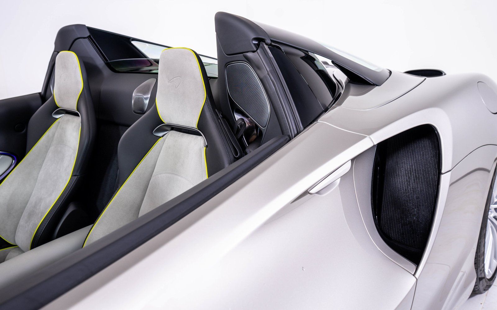 2025 McLaren Artura Vision - Photo 14