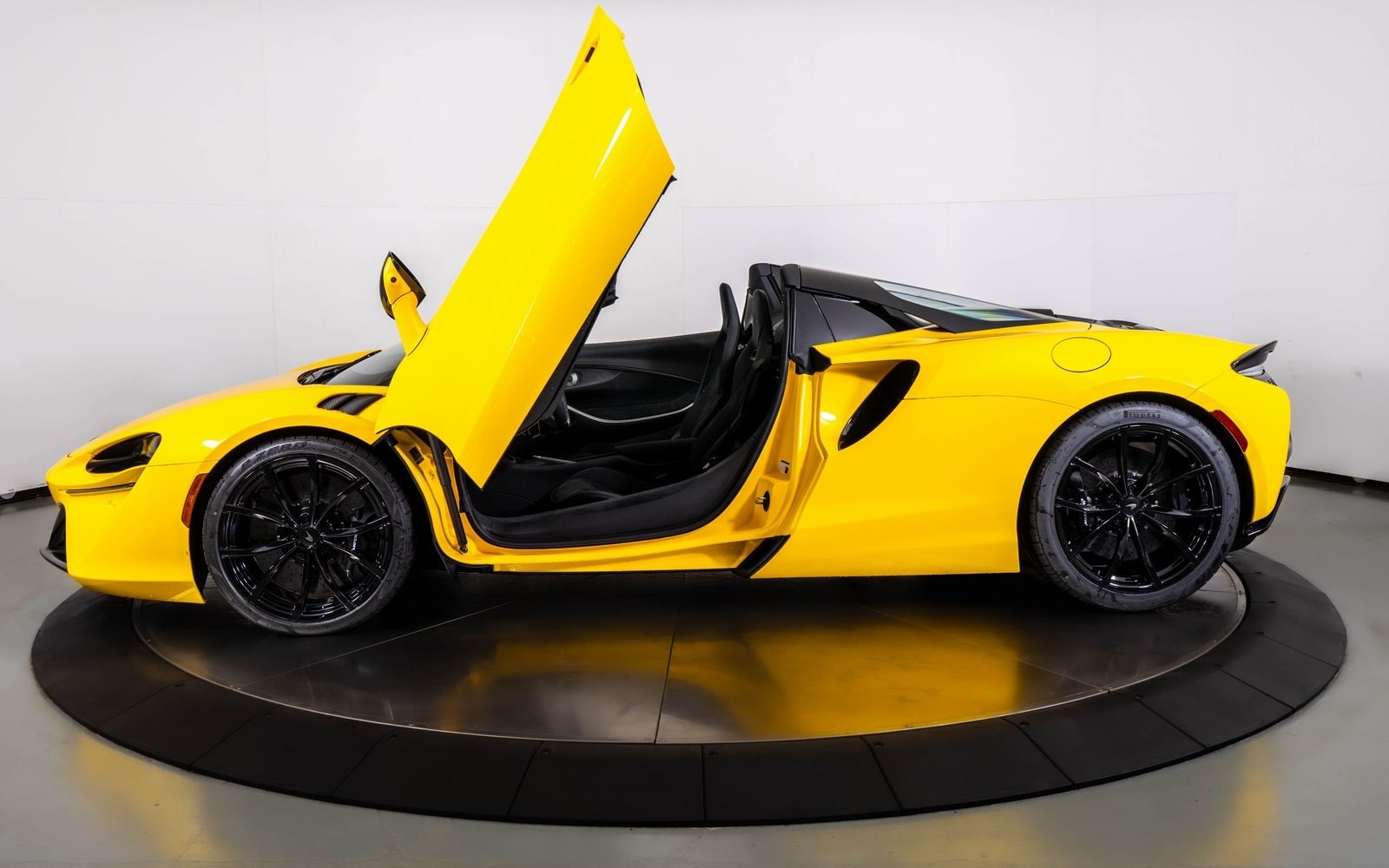 2025 Mclaren ARTURA Spider photo 4