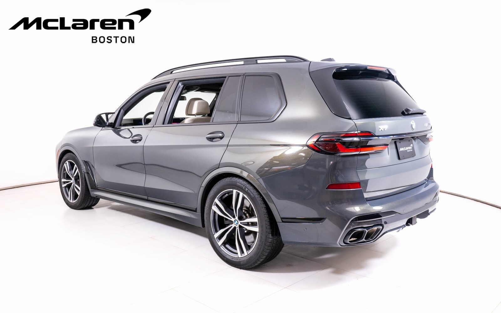 2025 Bmw X7 M60i photo 2