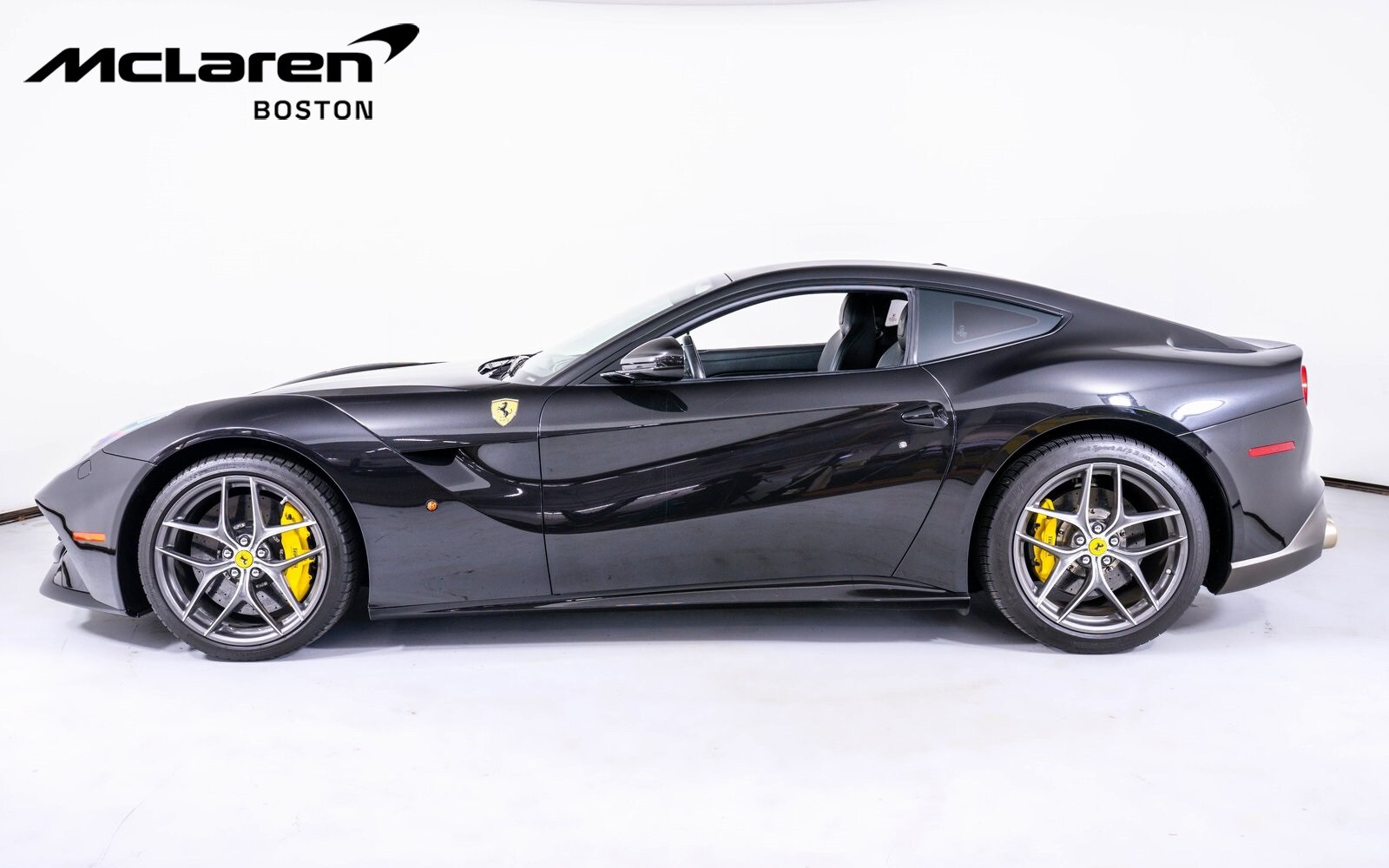 2014 Ferrari F12 Berlinetta Berlinetta photo 2