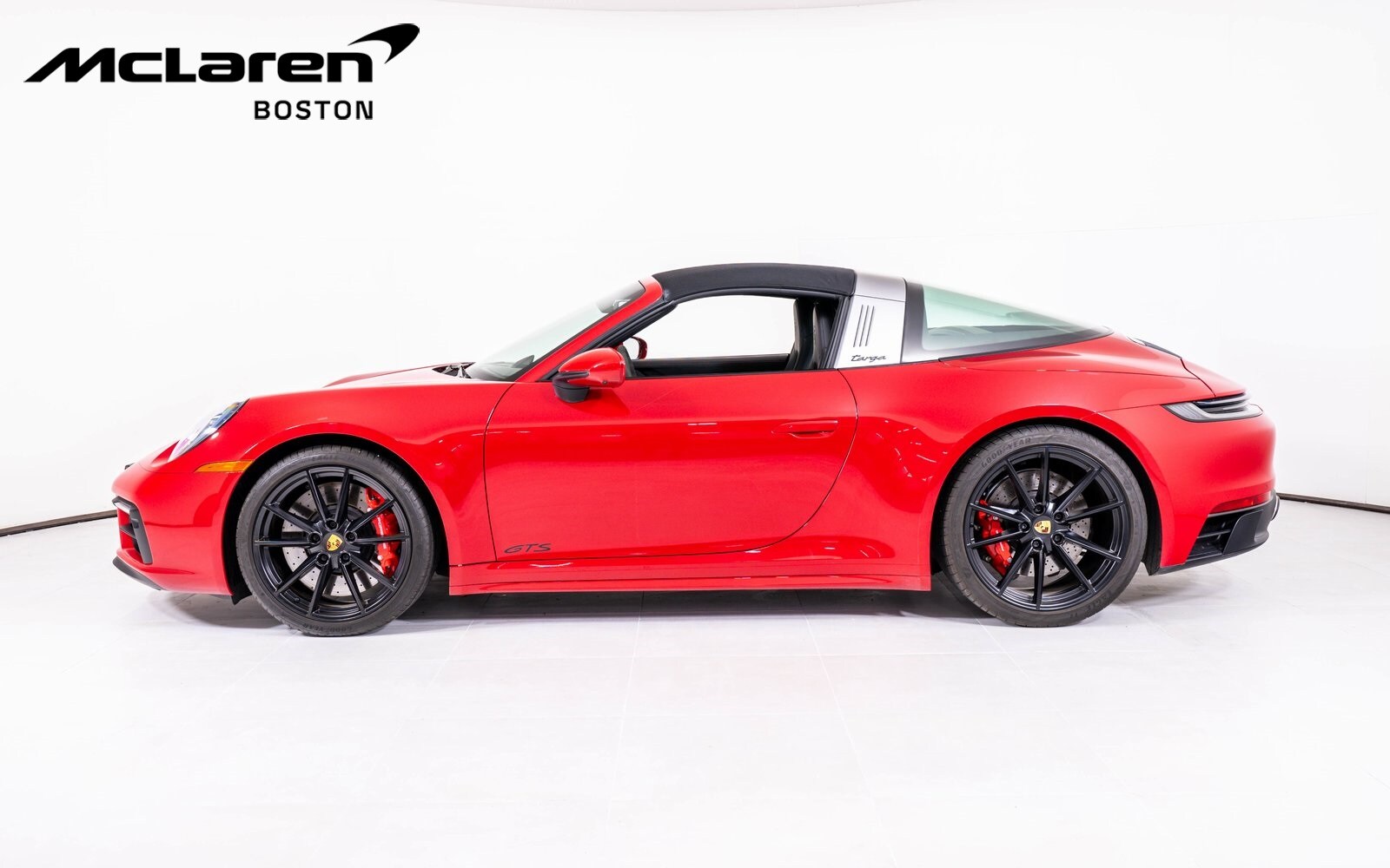2022 Porsche 911 Targa 4S 4 GTS photo 3