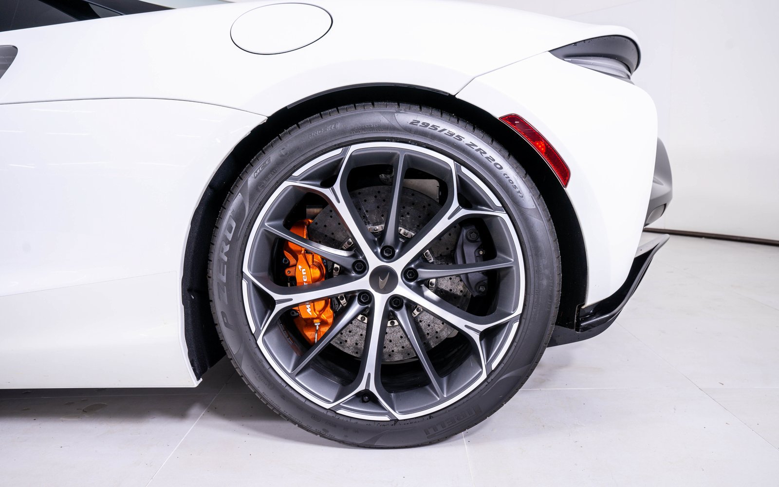 2025 McLaren Artura Performance - Photo 15