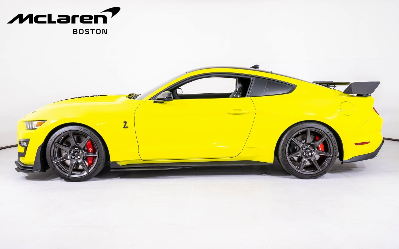 2021 Ford Mustang Shelby GT500 photo 2