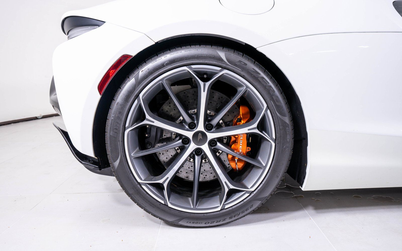 2025 McLaren Artura Performance - Photo 16