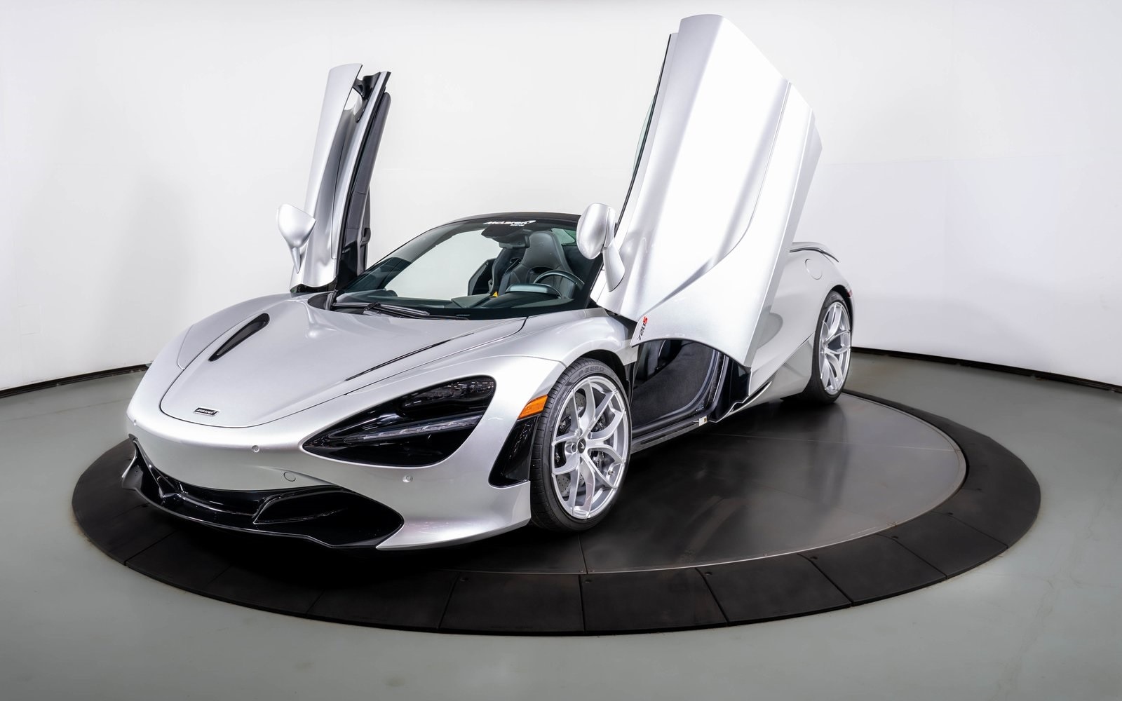 Certified 2020 McLaren 720S Luxury with VIN SBM14FCA6LW004675 for sale in Norwell, MA