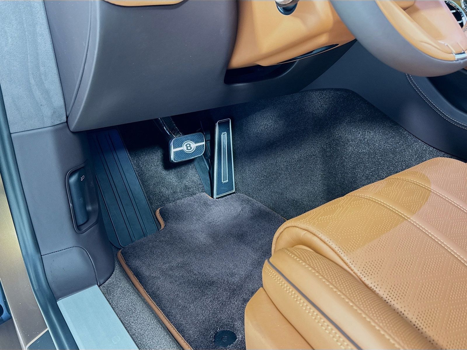 2025 Bentley Continental GT Speed - Photo 23