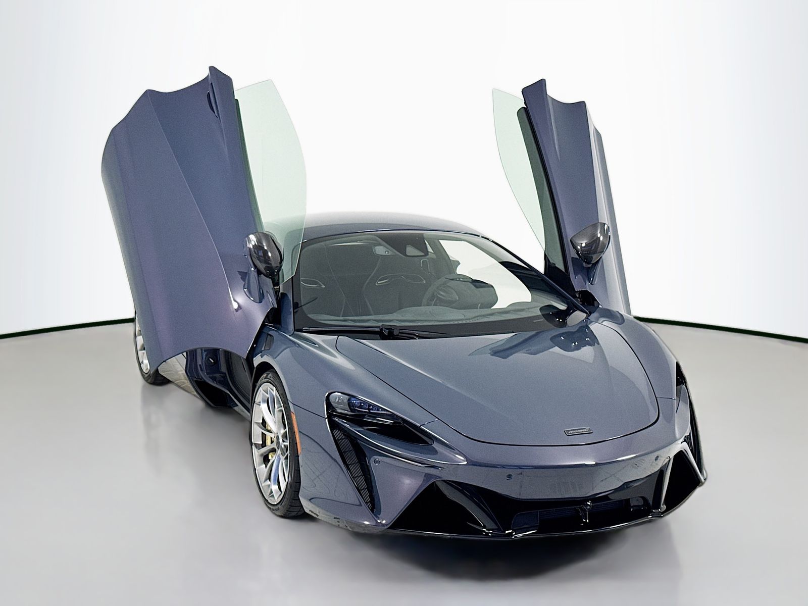 2025 McLaren Artura