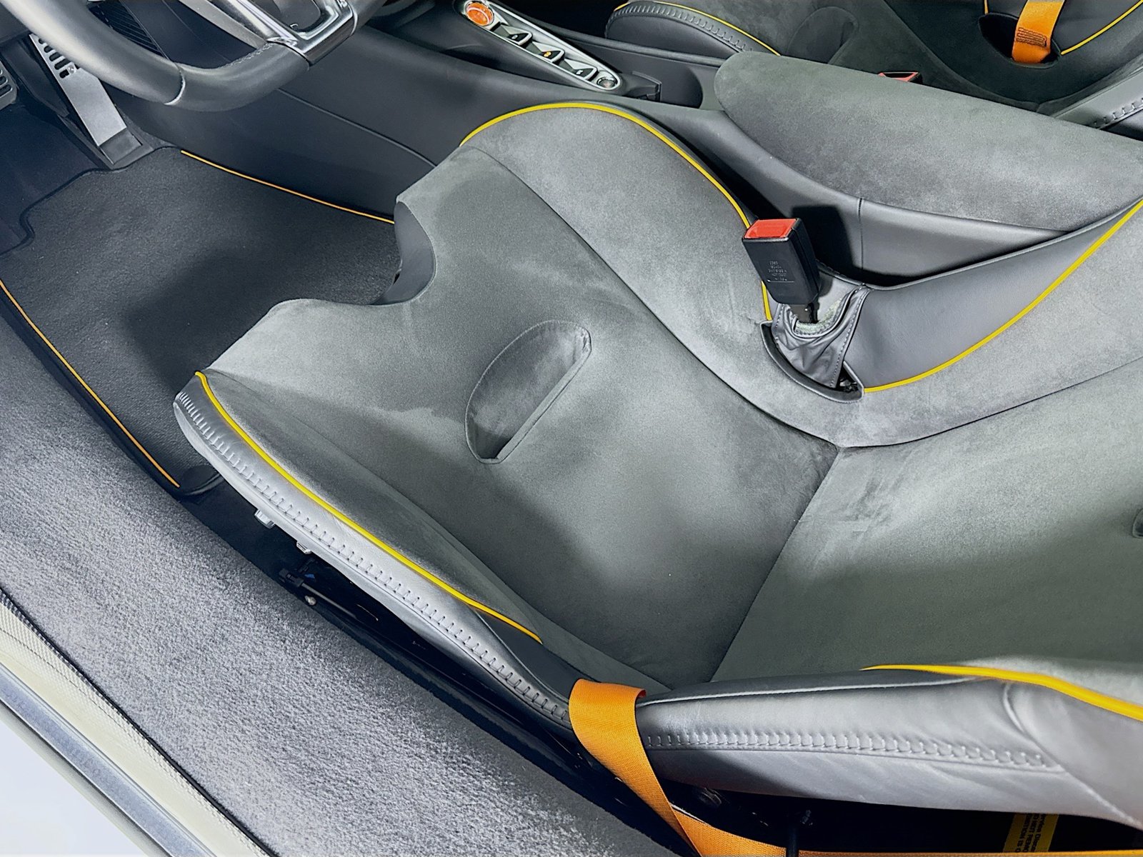 2025 McLaren Artura Base - Photo 18