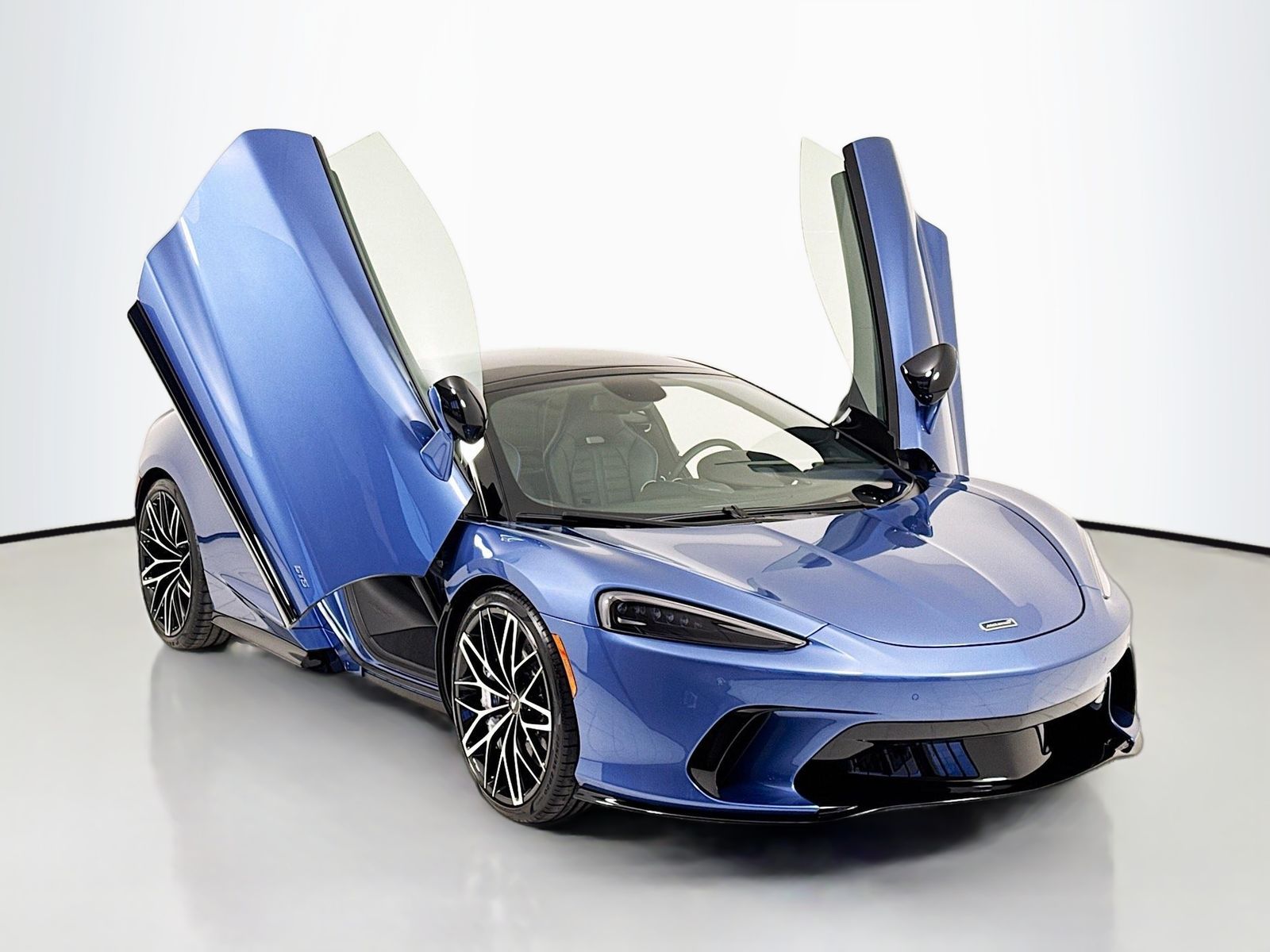 2026 McLaren GTS Base
