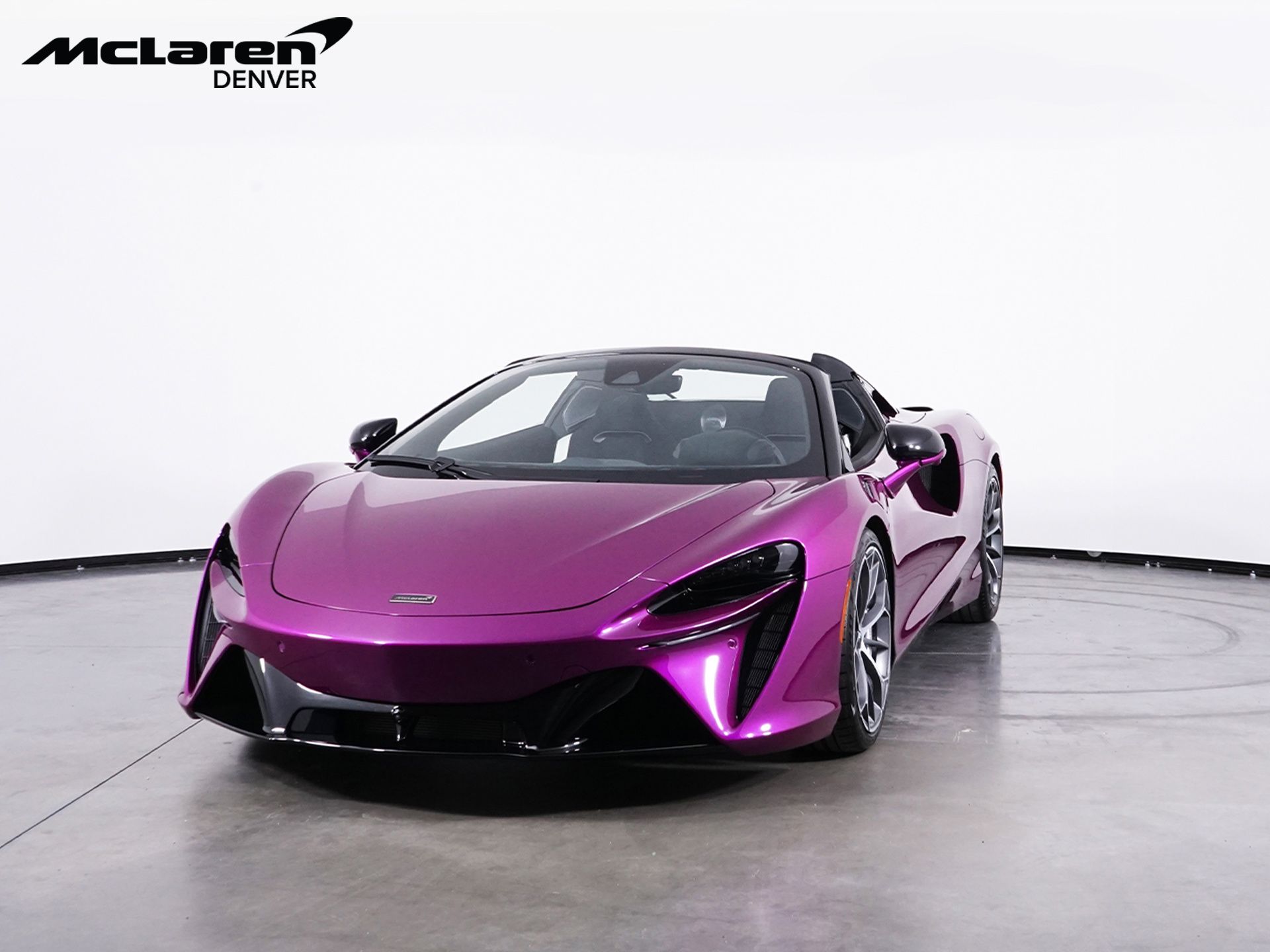 2026 McLaren Artura's photo