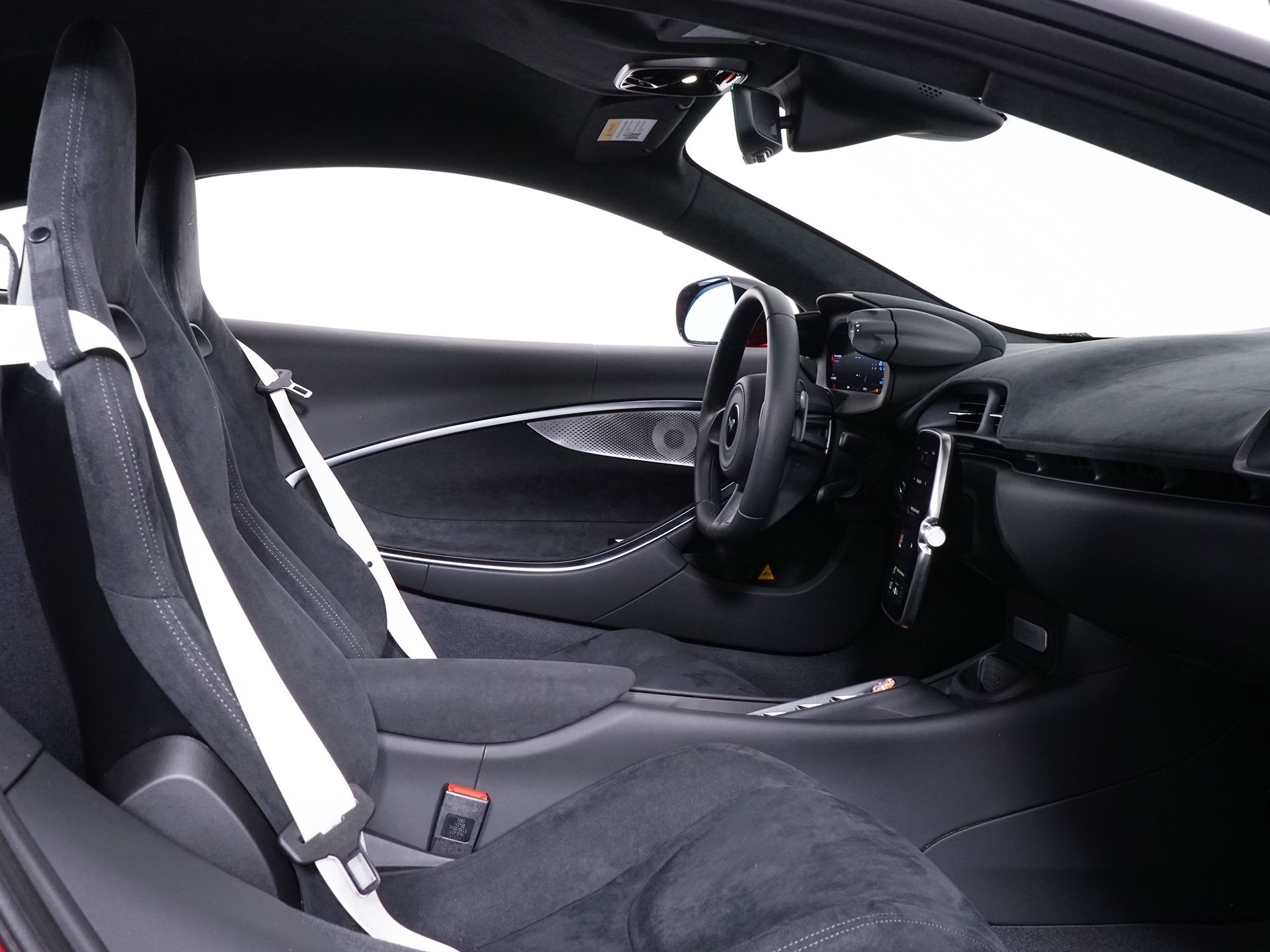 2026 McLaren Artura - Photo 29