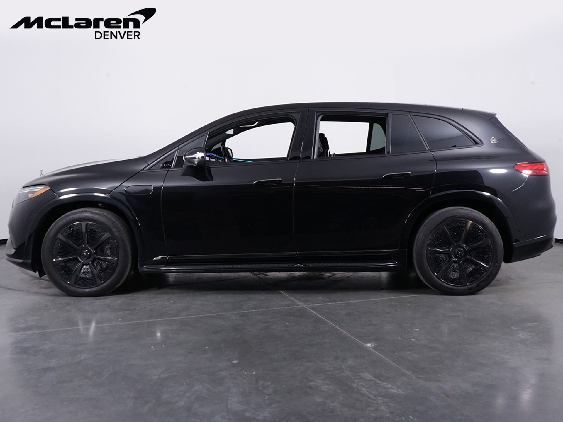 Used 2024 Mercedes-Benz EQS SUV Base with VIN 4JGDX5FB3RA027117 for sale in Highlands Ranch, CO