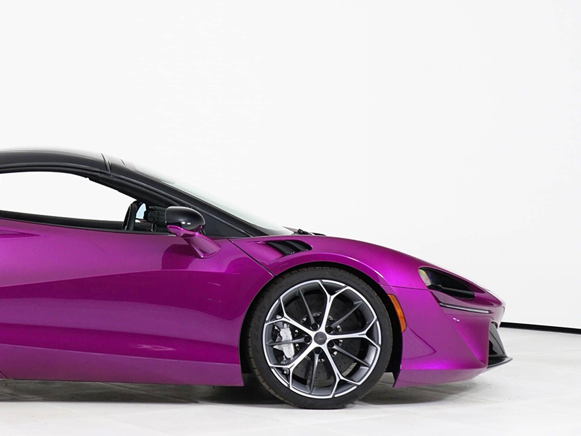 2026 McLaren Artura - Photo 15
