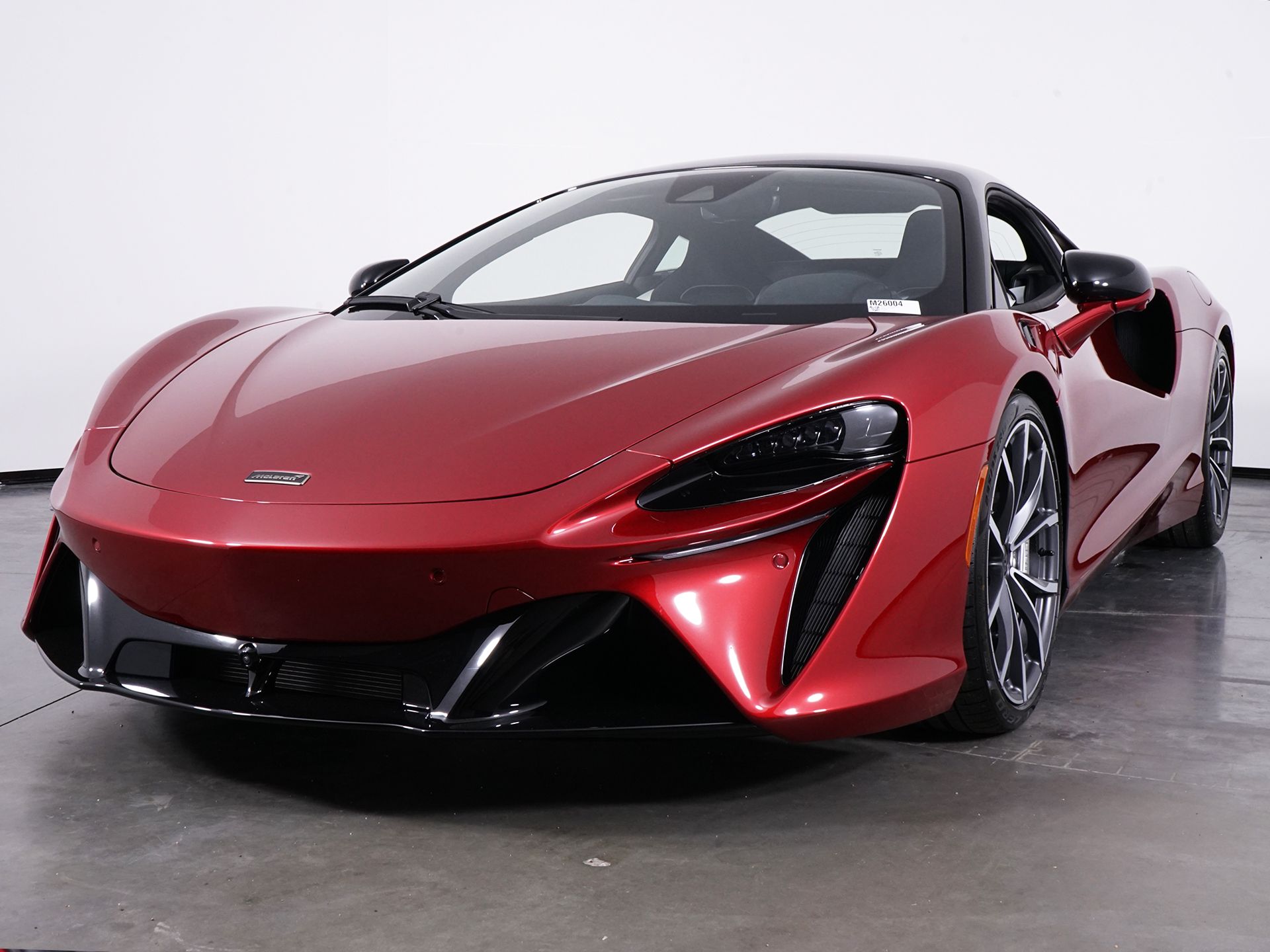 2026 McLaren Artura - Photo 17