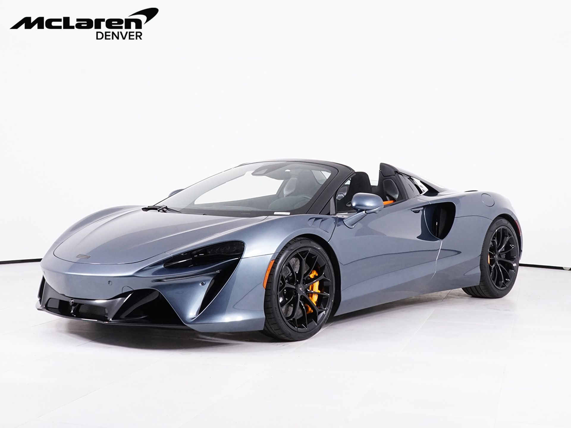 2026 McLaren Artura's photo