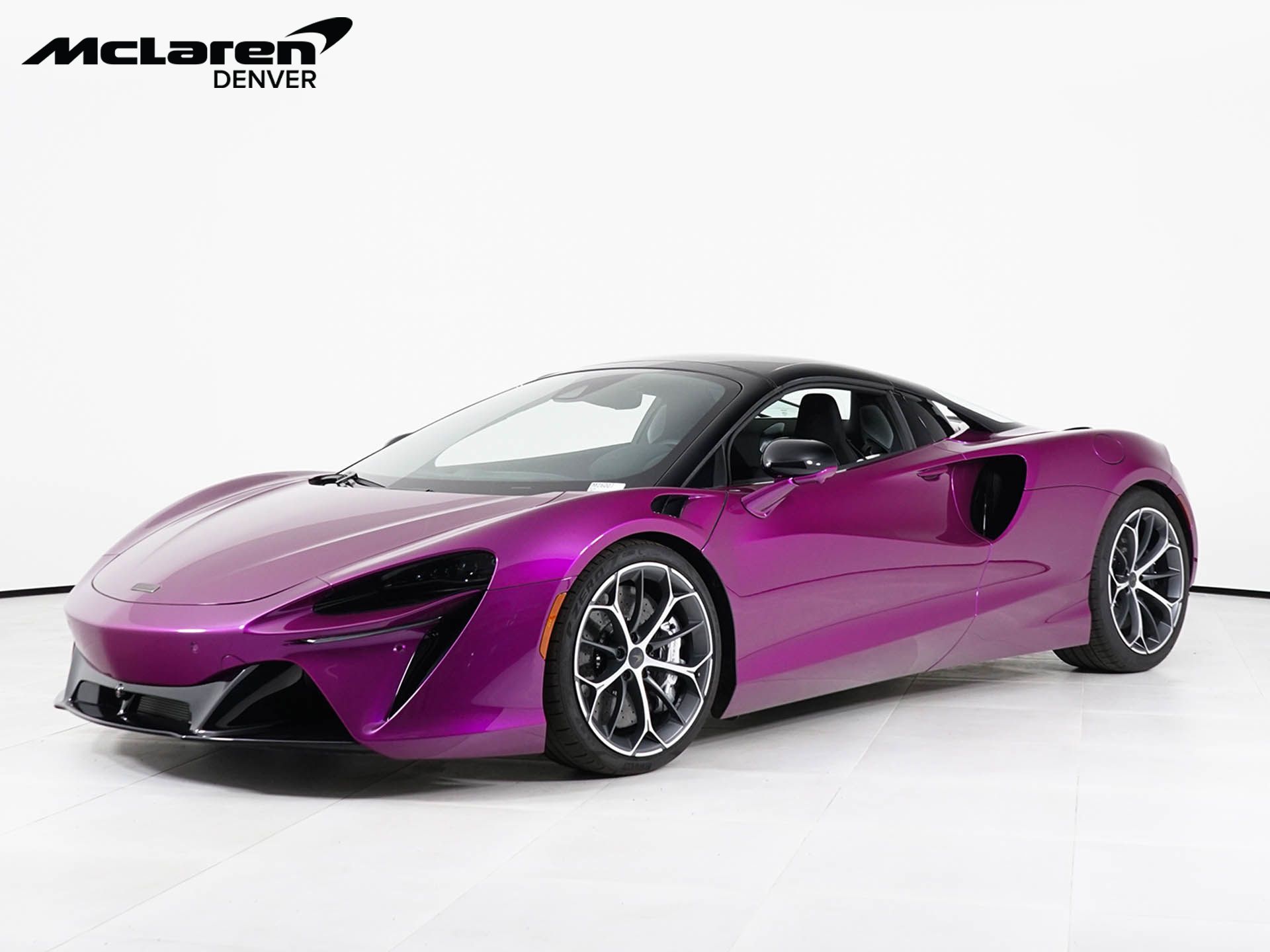2026 McLaren Artura - Photo 1
