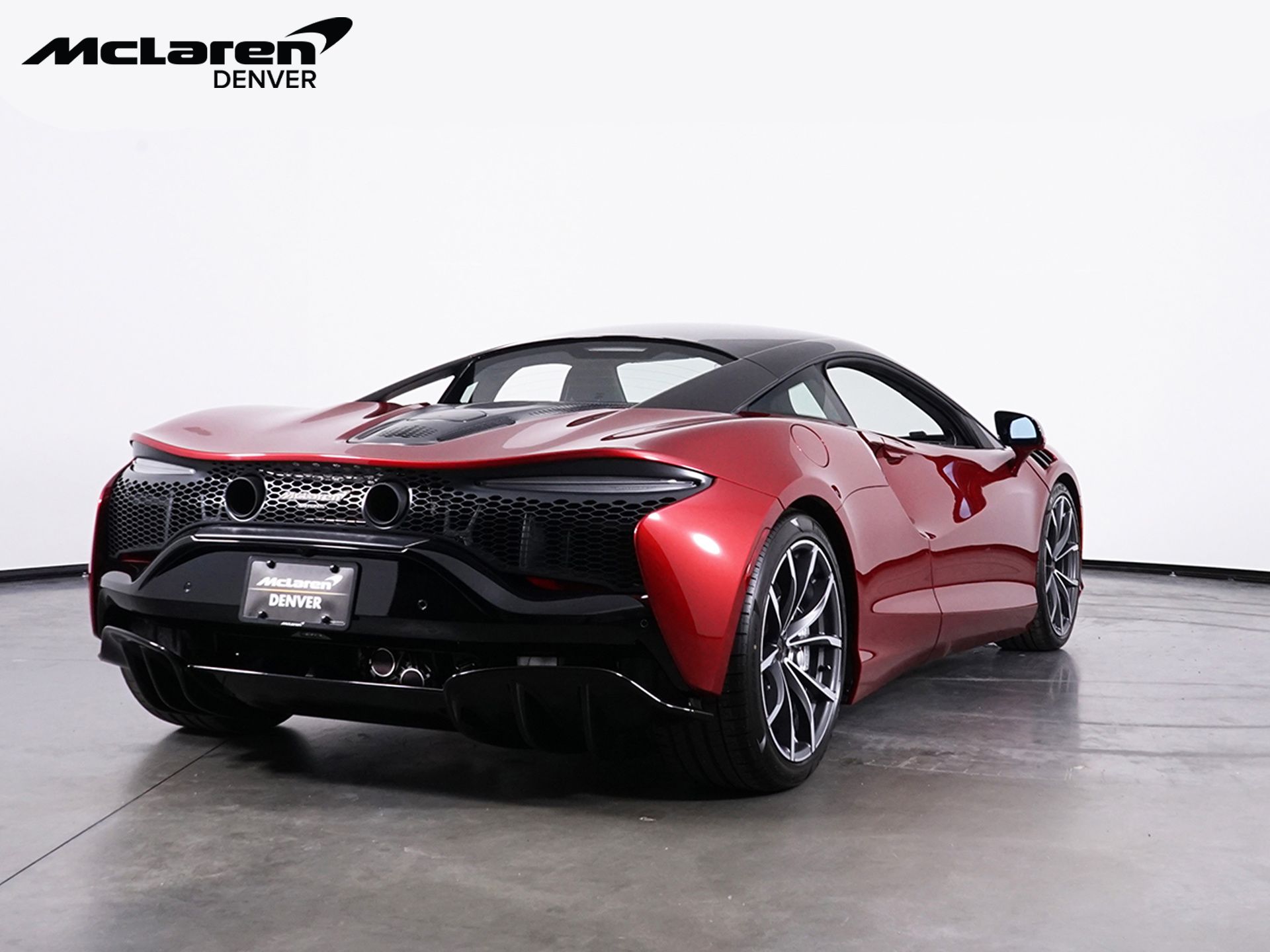 2026 McLaren Artura - Photo 8