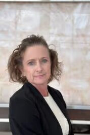 Staff member Kim Armstrong from ID_de9343