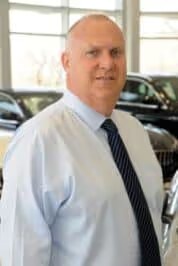 Staff member Frank Ingram from ID_34384d