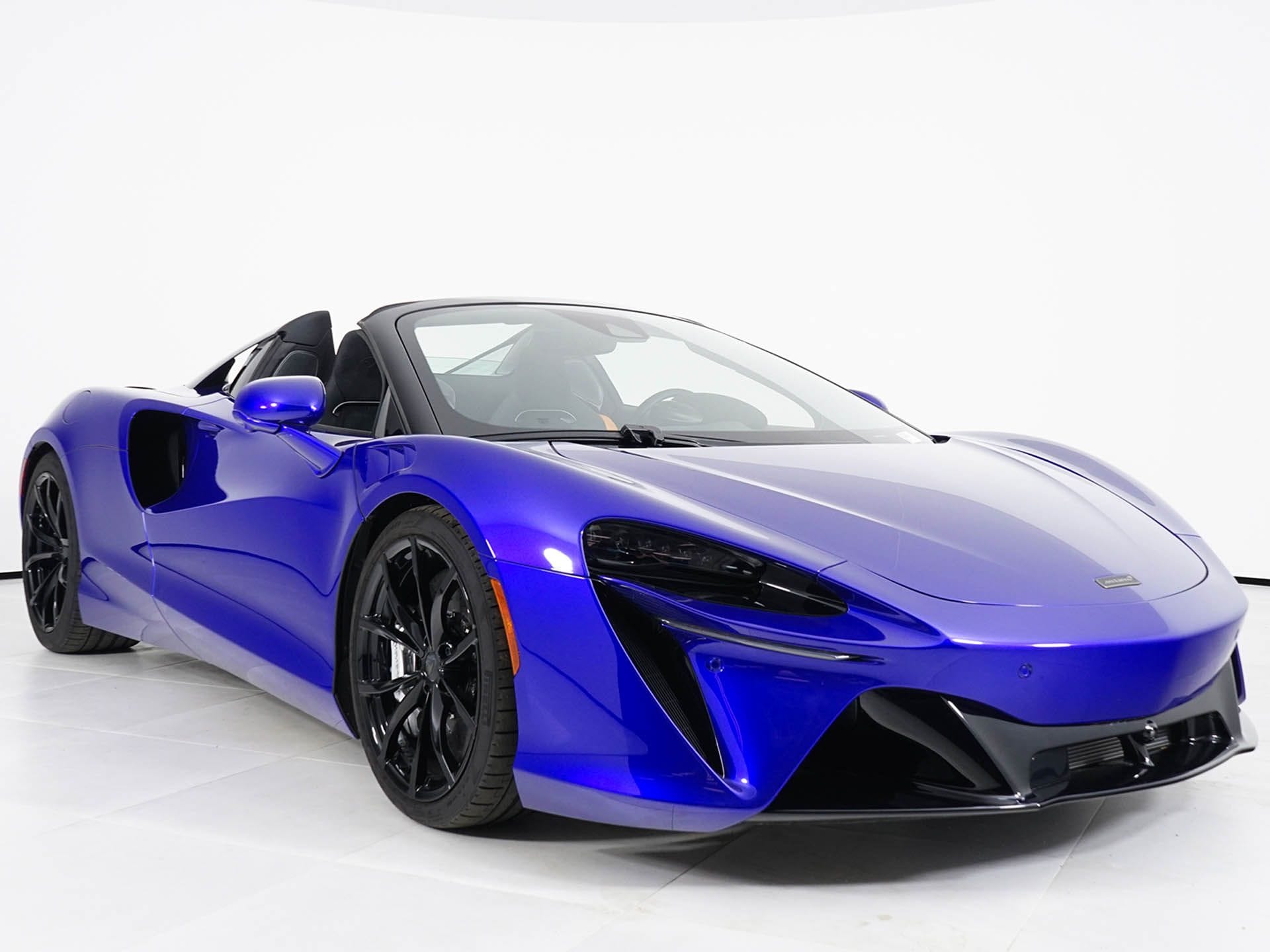 2025 McLaren Artura Performance - Photo 18