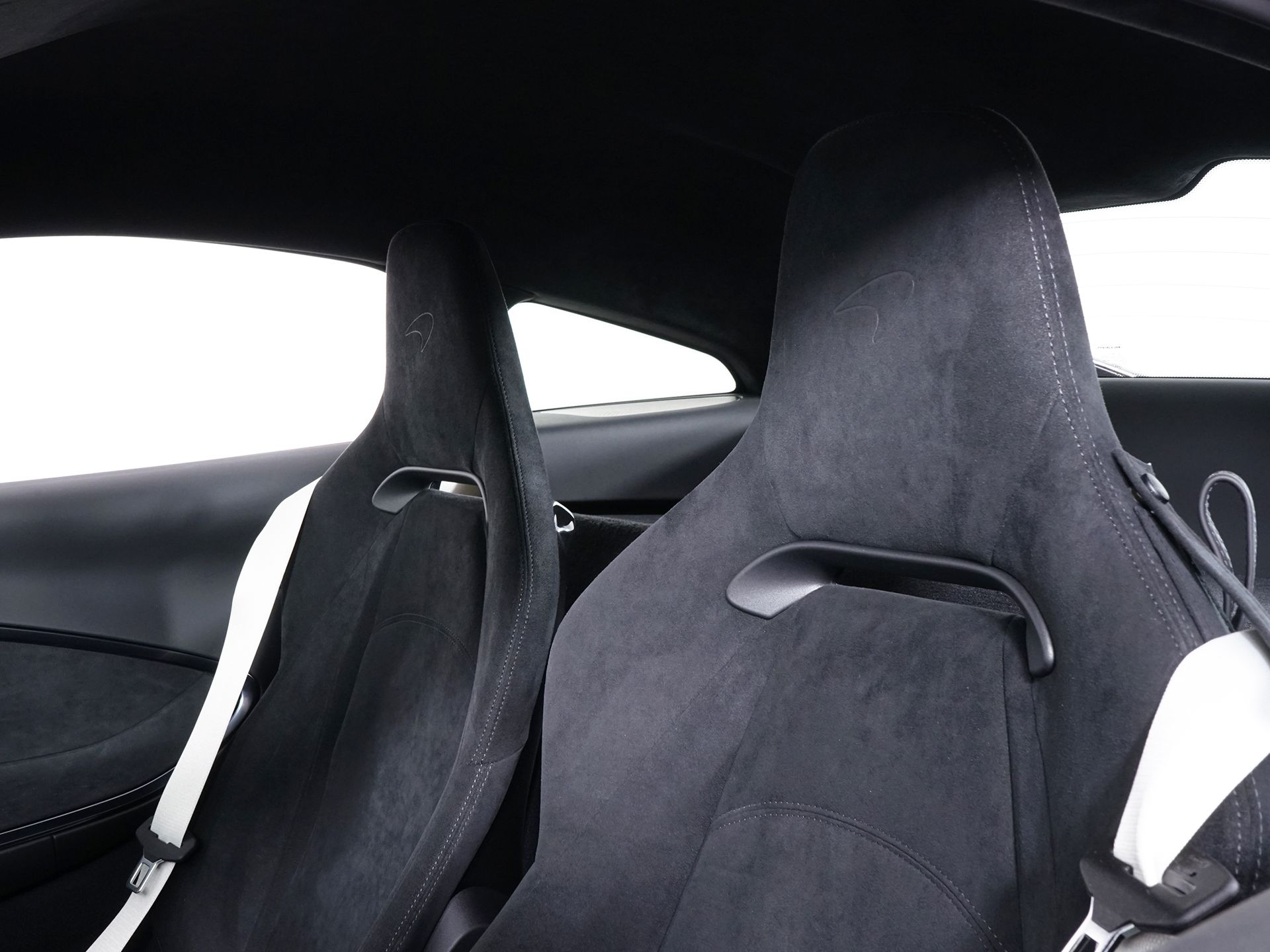 2026 McLaren Artura - Photo 25