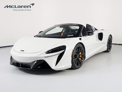 2025 McLaren Artura Coupe