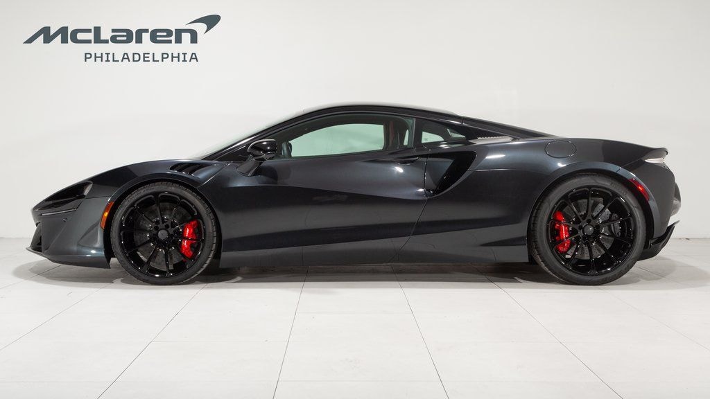 New 2025 McLaren Artura Coupe TechLux Coupe