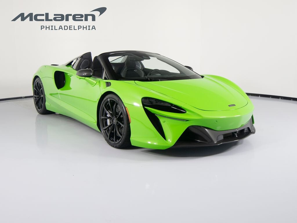 New 2025 McLaren Artura Coupe