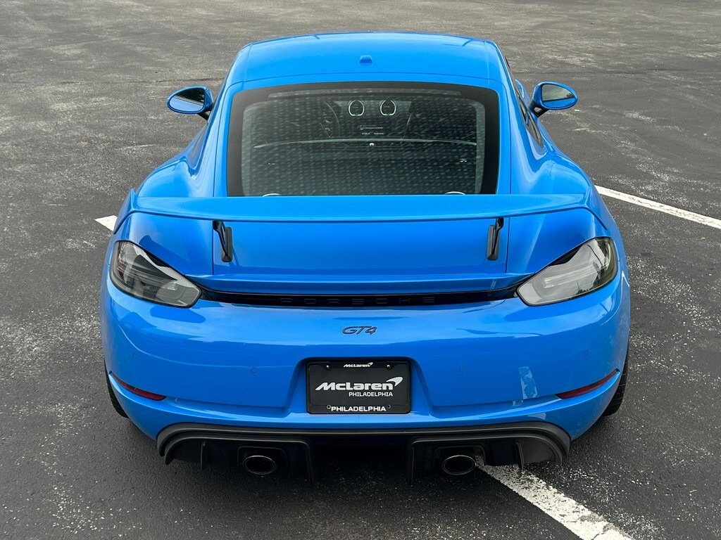 2022 Porsche Cayman GT4 photo 3