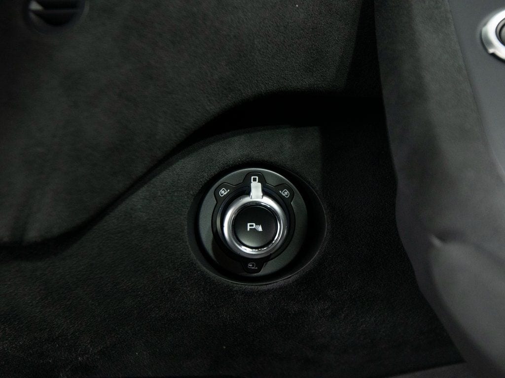 2025 McLaren 750S Base - Photo 24