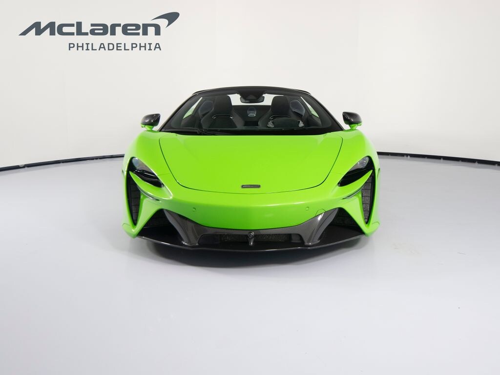 New 2025 McLaren Artura Coupe