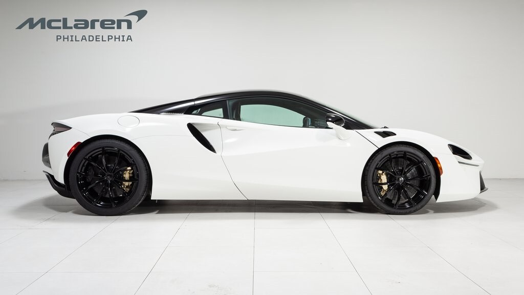 2025 Mclaren ARTURA photo 4