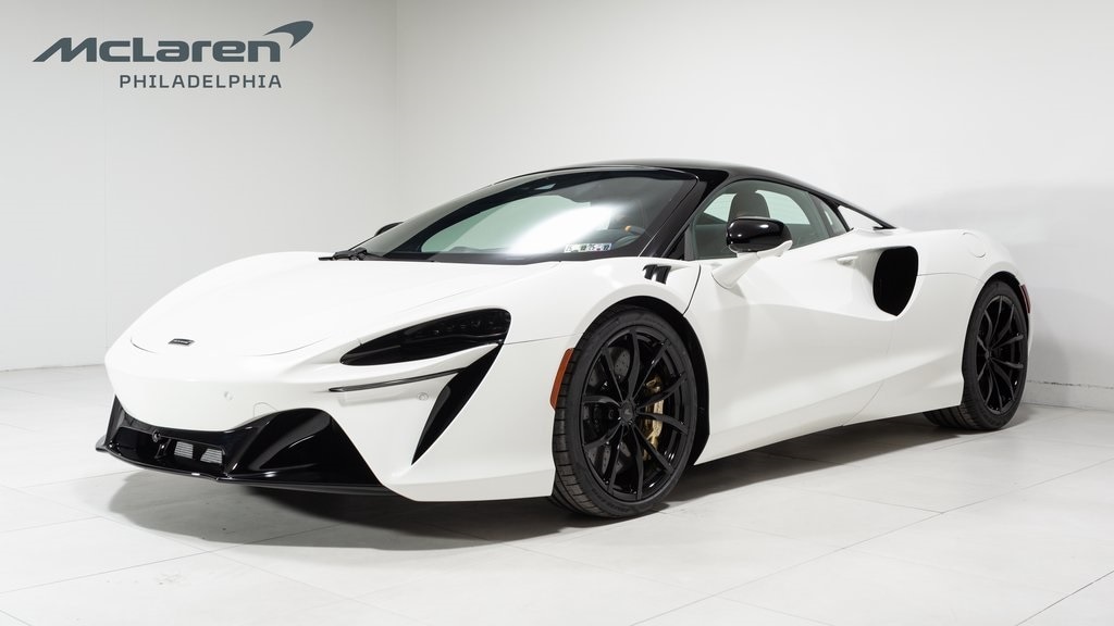 2025 McLaren Artura