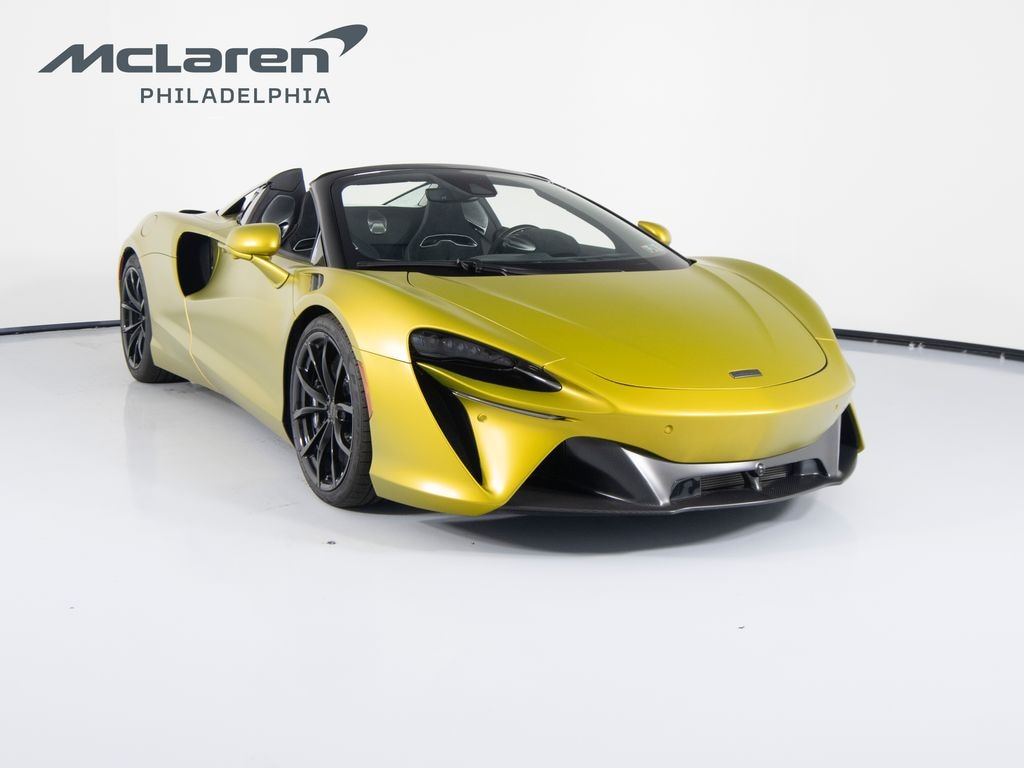 New 2025 McLaren Artura Coupe