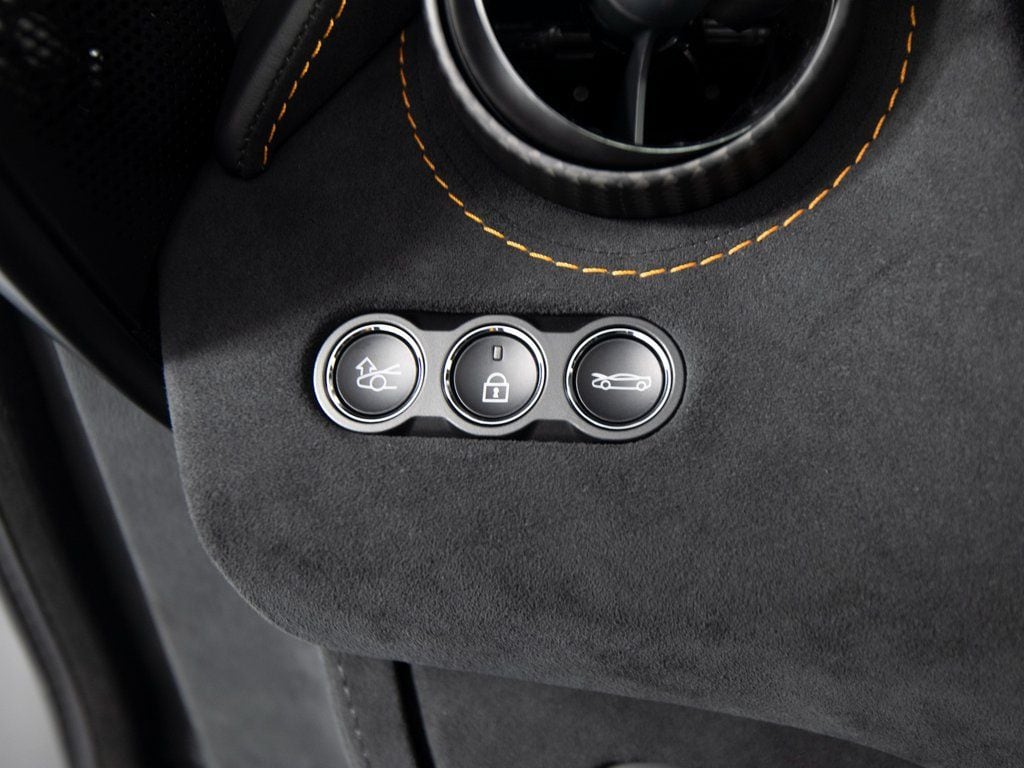 2025 McLaren 750S Base - Photo 28