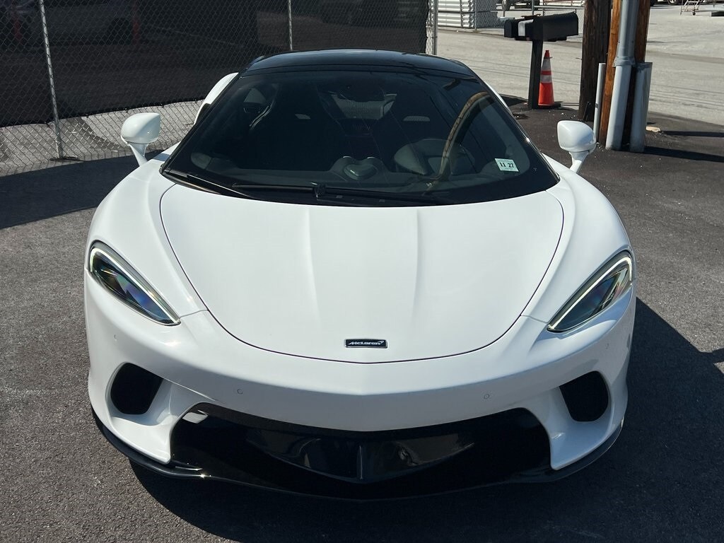 2022 Mclaren GT photo 2