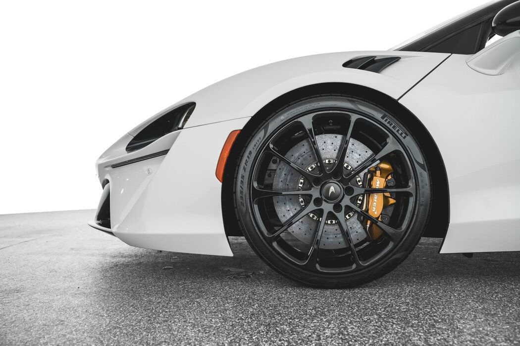 2025 McLaren Artura Vision - Photo 48