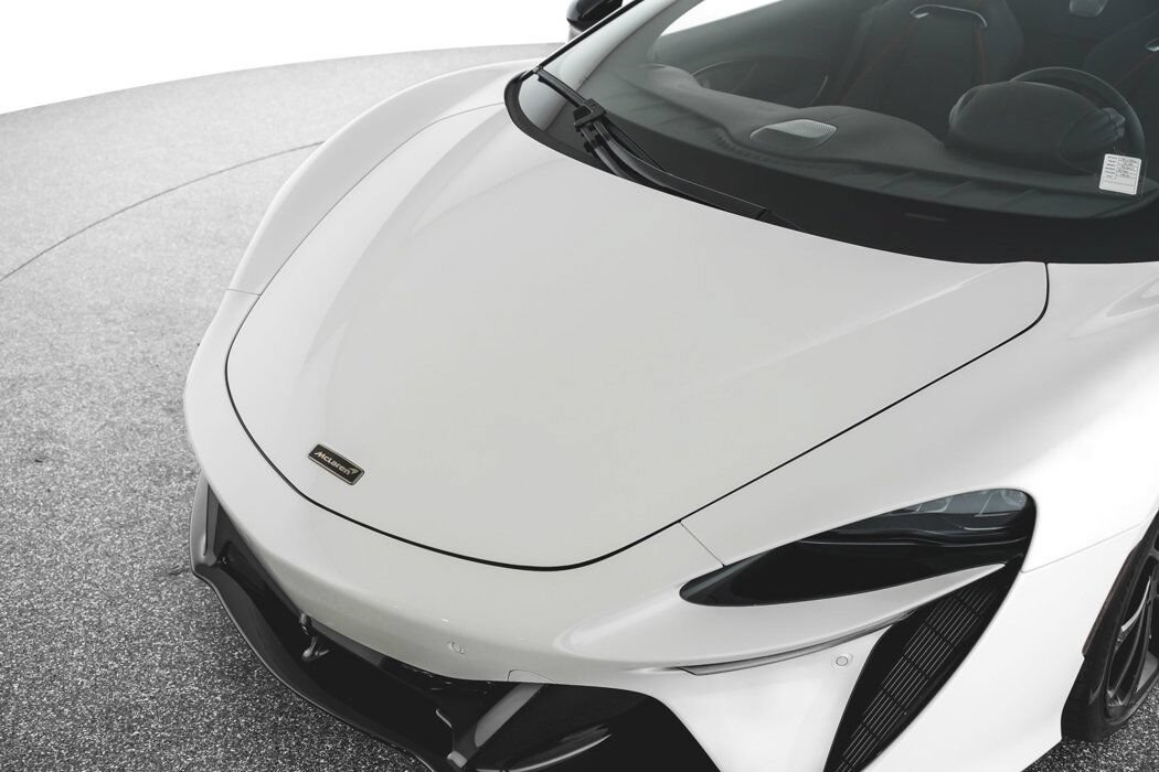 2025 McLaren Artura Vision - Photo 49