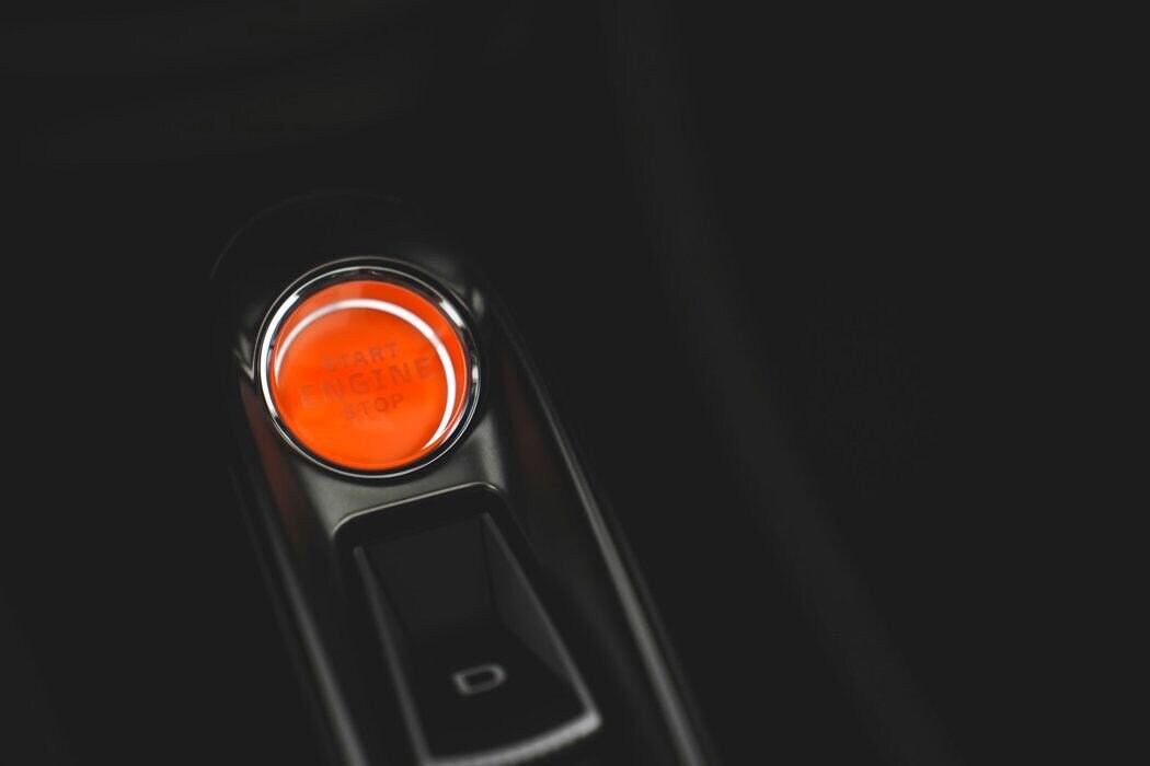 2025 McLaren Artura - Photo 25