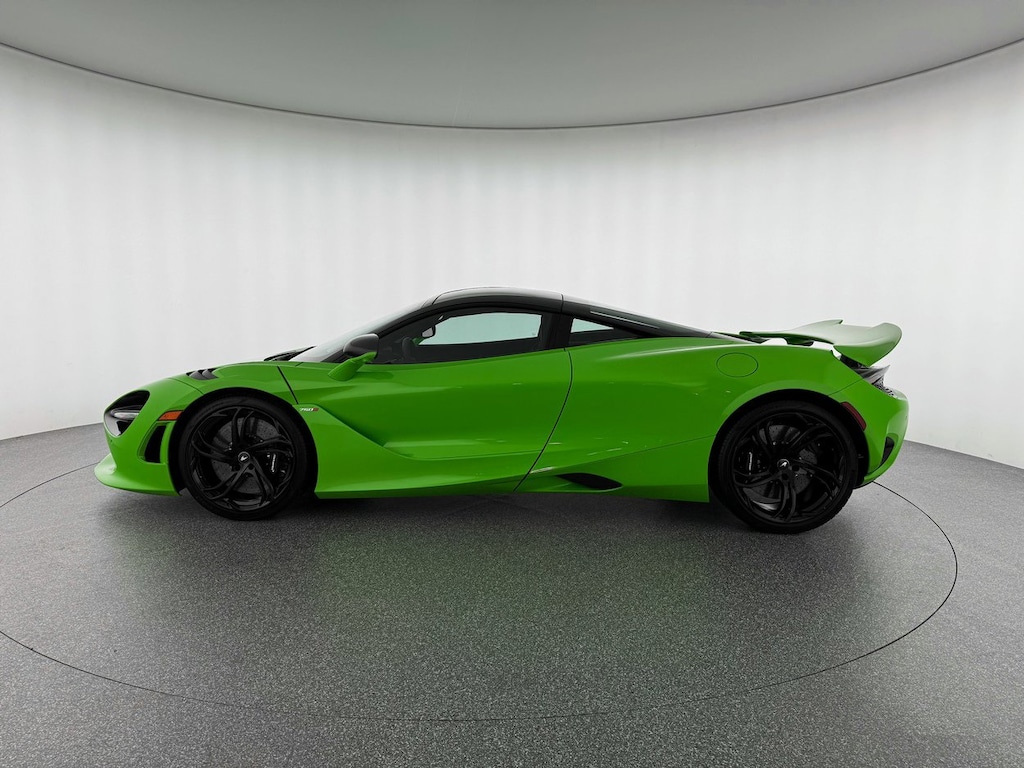 New 2026 McLaren 750S Coupe